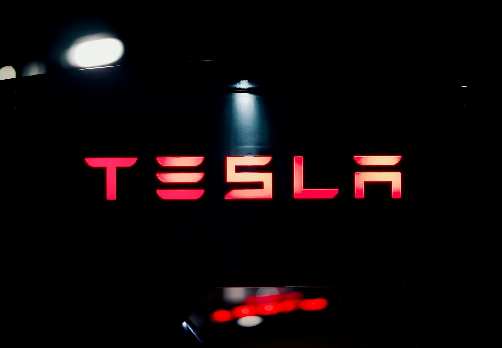 Elon Musk Dice Que Tesla Utilizará Robots Humanoides En La Producción El Próximo Año