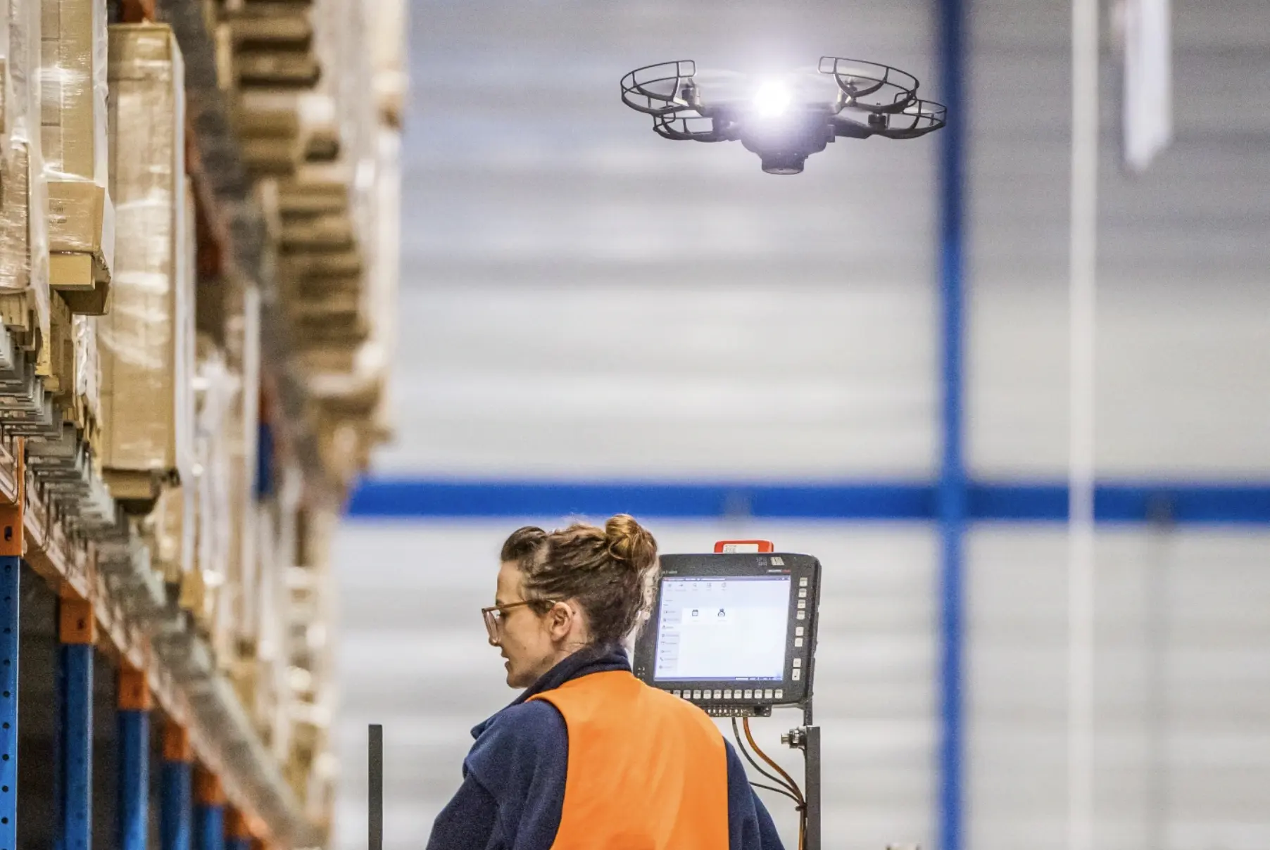 IKEA Amplía Programa de Drones para Mejorar la Eficiencia del Almacén y el Bienestar de los Empleados