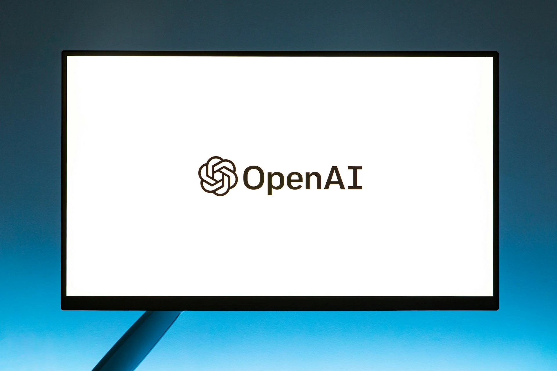 OpenAI lanza Interface Canvas para proyectos de escritura y codificación