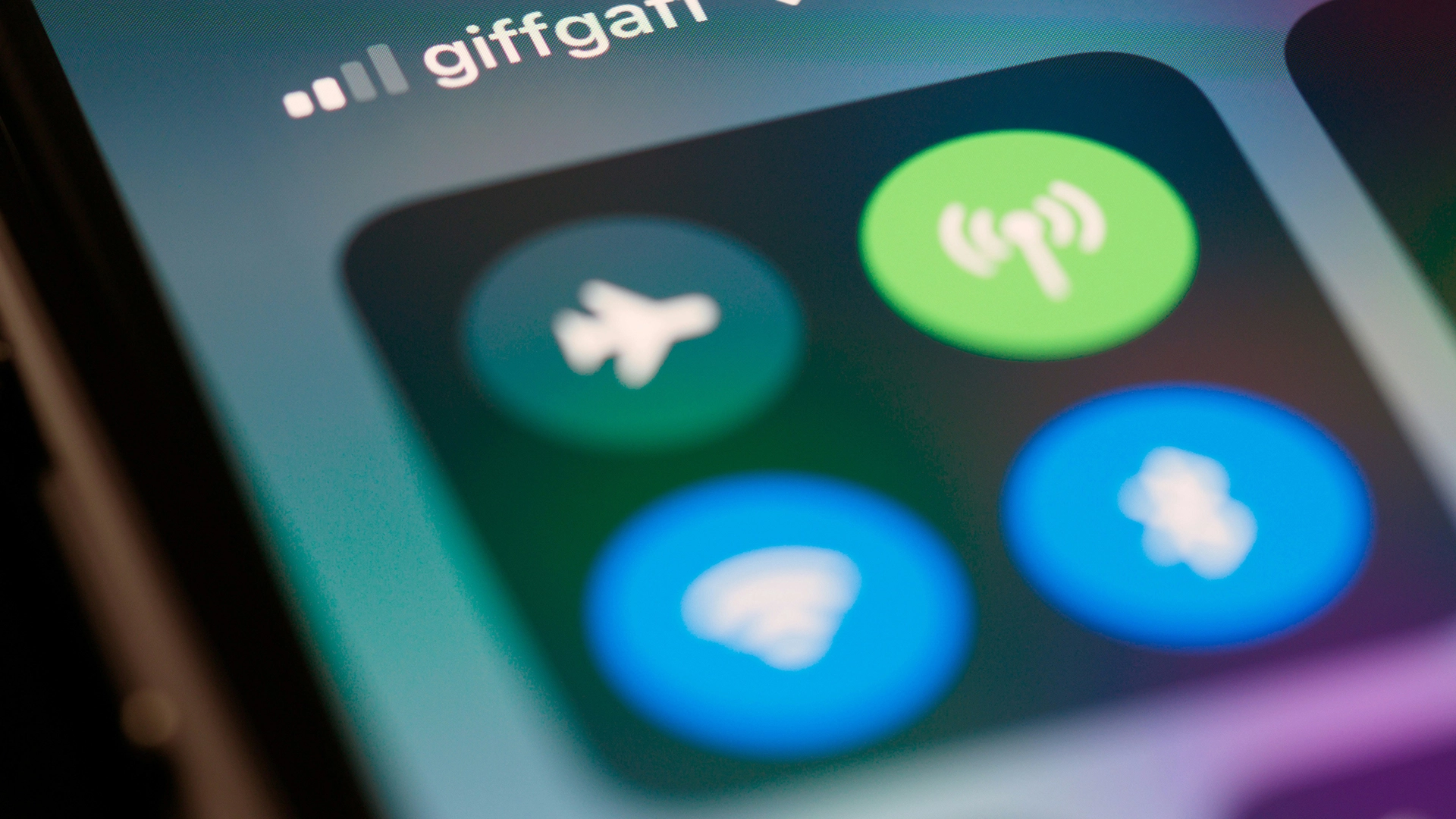 Tu Cuerpo Distorsiona el Wi-Fi, Así es Como los Hackers Pueden Rastrearte