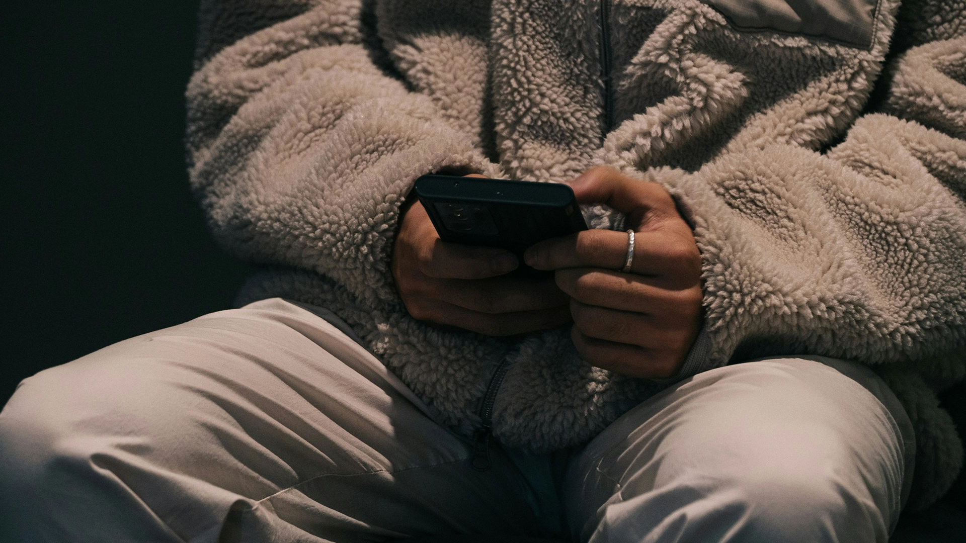 El regulador de EE.UU. investiga a las principales empresas de tecnolog&iacute;a por la seguridad de los chatbots para ni&ntilde;os